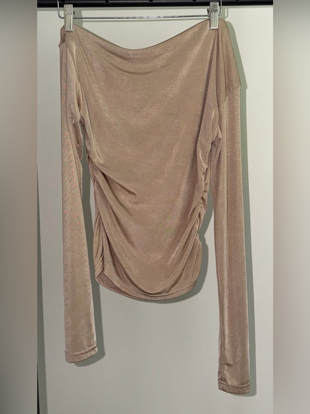 ✨ Ruched Shimmer Off Shoulder Long Sleeve Top Nude Champagne Size Small